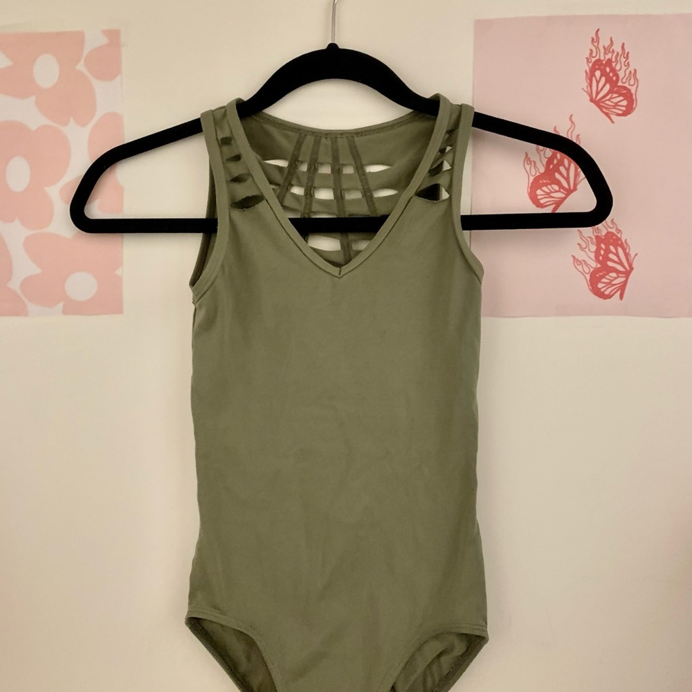 JO AND JAX GREEN LEO